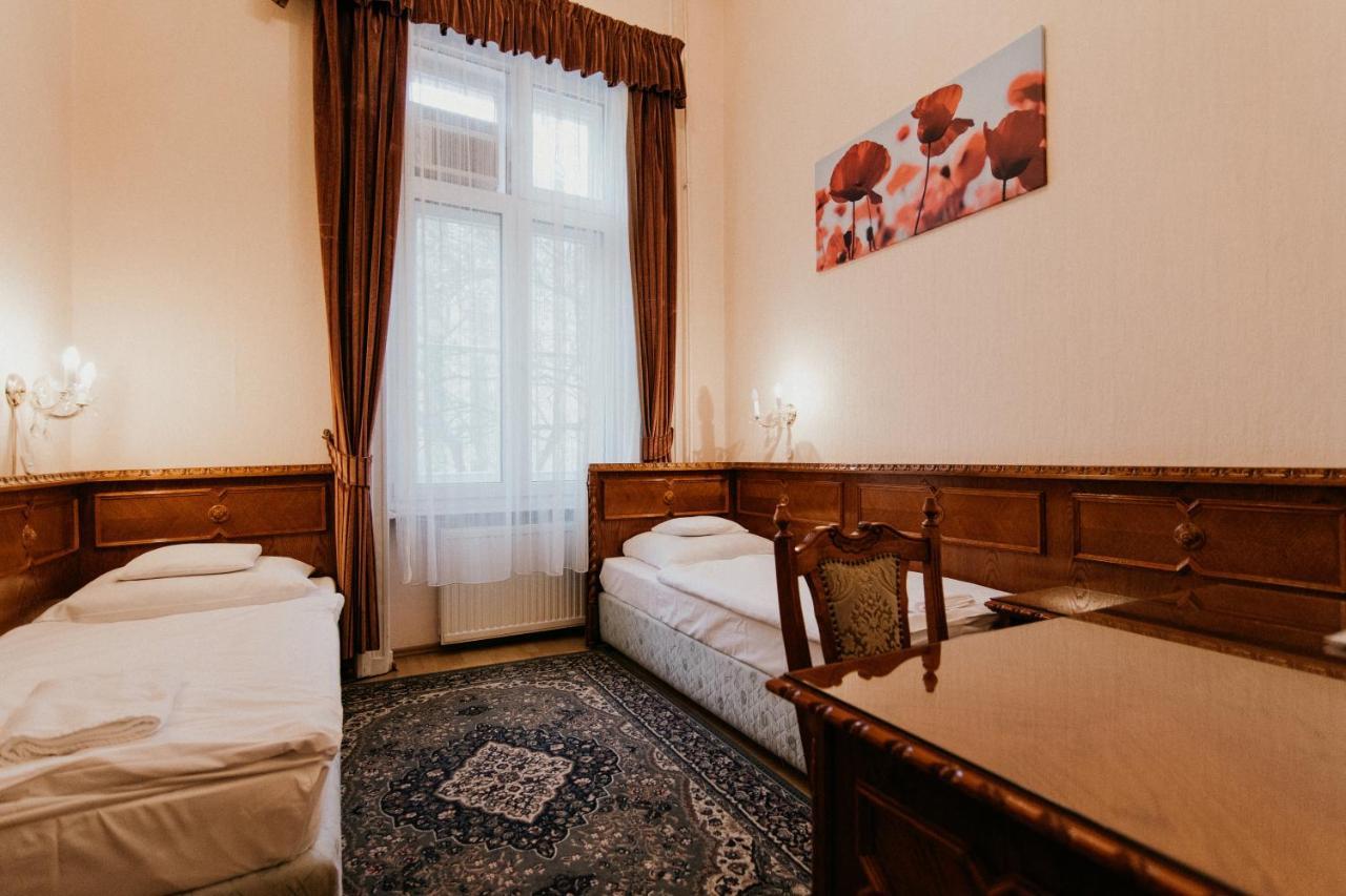 Tisza Hotel Szeged Extérieur photo